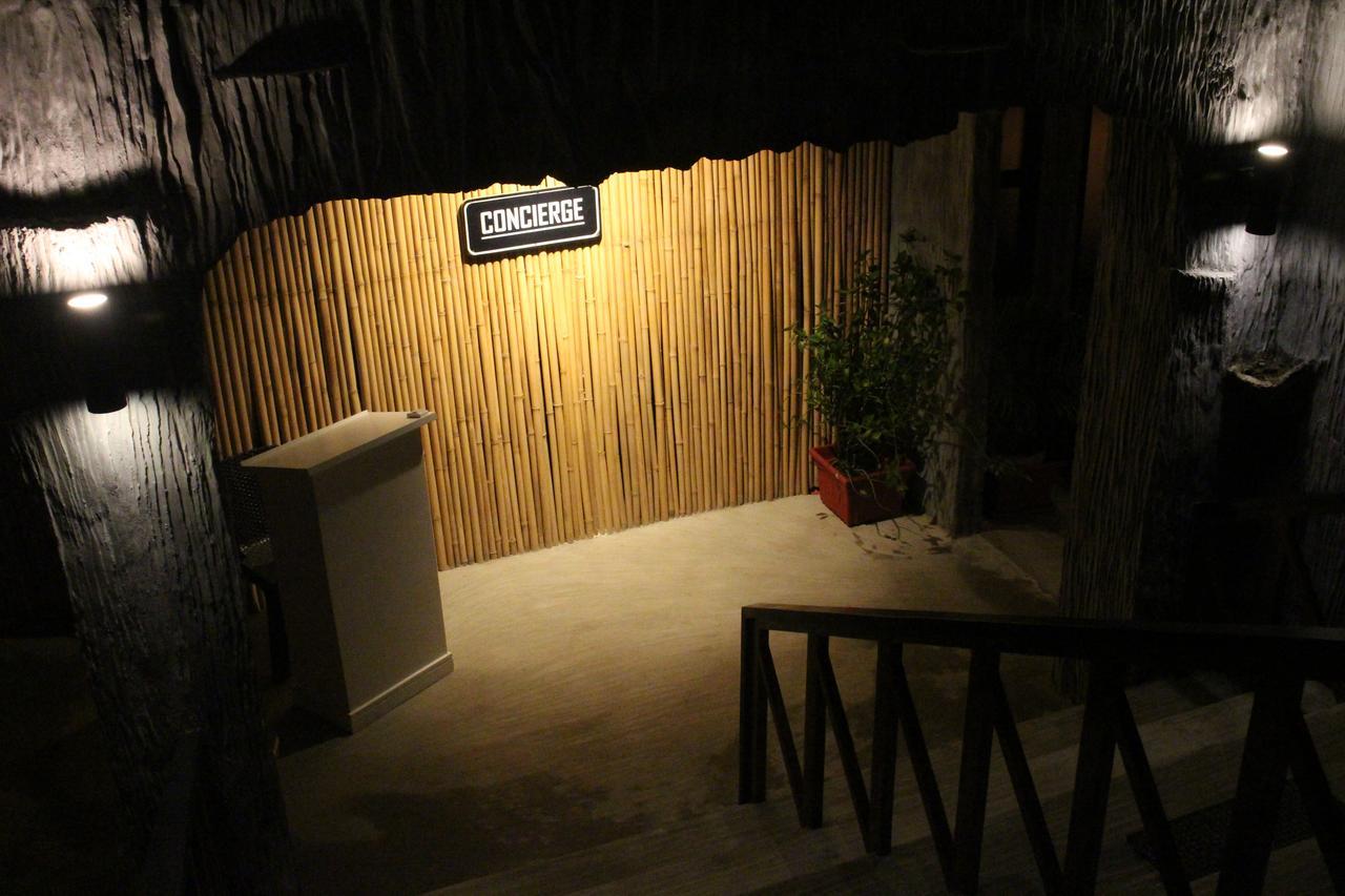 The Cavern Pod Hotel & Specialty Cafe Эль-Нидо Экстерьер фото