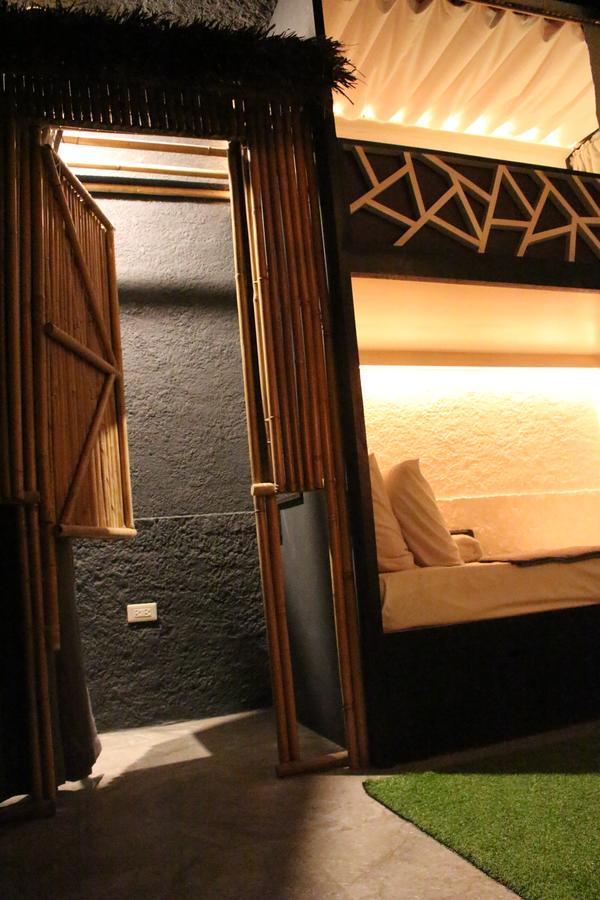The Cavern Pod Hotel & Specialty Cafe Эль-Нидо Экстерьер фото